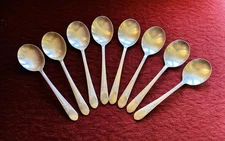 Set of 8 Wm Rogers BELOVED Pattern 1940 Silverplate Soup Spoons