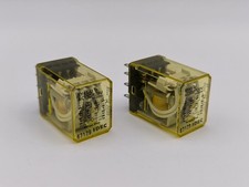 2 PC Lot Idec RY4S-4 Relay 10/120V 14 Pin Used