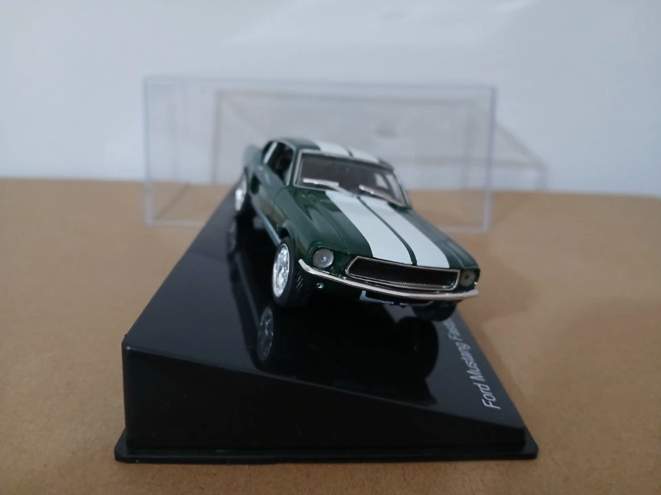 MODELLINO AUTO FAST & FURIOUS FORD MUSTANG FASTBACK - Immagine 2 di 4