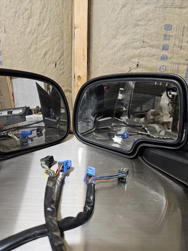 2003-06 Chevy OEM Powered/Heated Mirrors