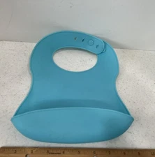 Adjustable Baby Bib Waterproof Silicone Soft Feeding Food Catcher Pouch