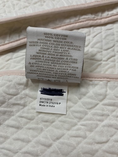 Restoration Hardware RH Baby & Child Vintage Diamond Matelasse Bedding Set Pink - Picture 7 of 7