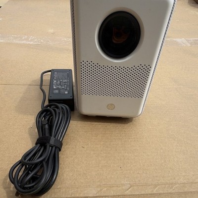 HP CC 200 Desktop Projector White Gray USB1 USB2 HDMI (no remote) 