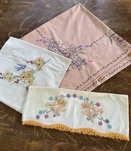 Vintage Embroidered Linen Lot