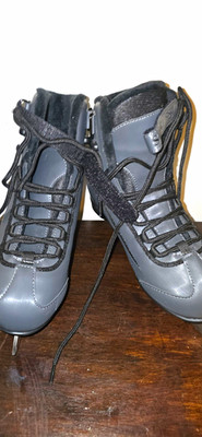 Riedell Spiral Figure Ice Skates Gray/Black Lace-Up Hard Shell Size 9