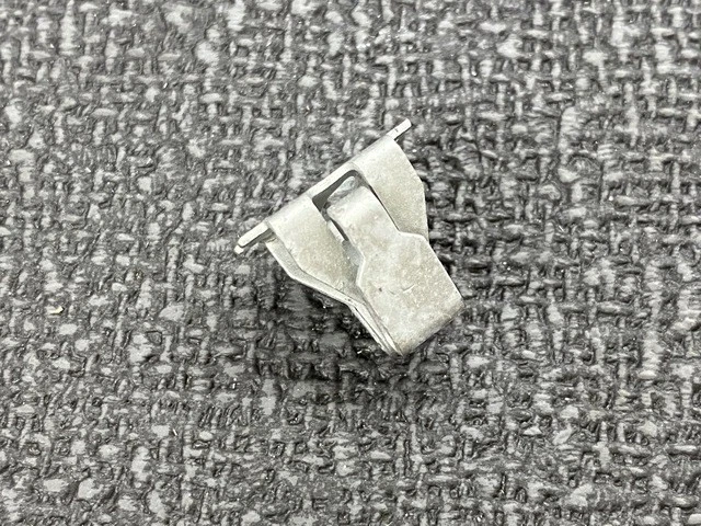 Jeep Wrangler 2007-15 luz trasera tuerca de bloqueo OEM 6036683AA Foto 2 de 4