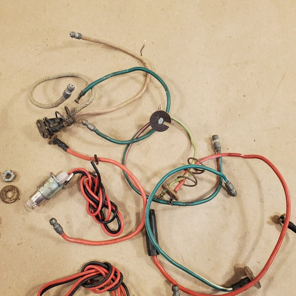 Jaguar XKE E-Type BOMBILLA DE TABLERO CARCASA LÁMPARA DE CABLEADO paquete OEM Foto 4 de 4