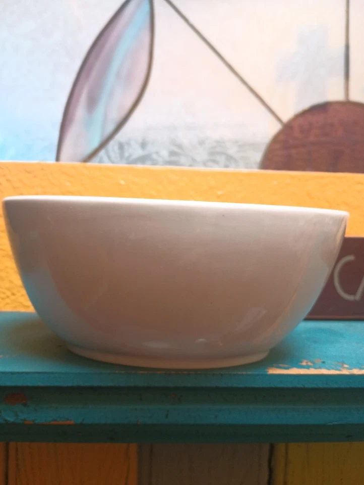 Better Home and Gardens 2 cuencos ovalados blancos Foto 2 de 4