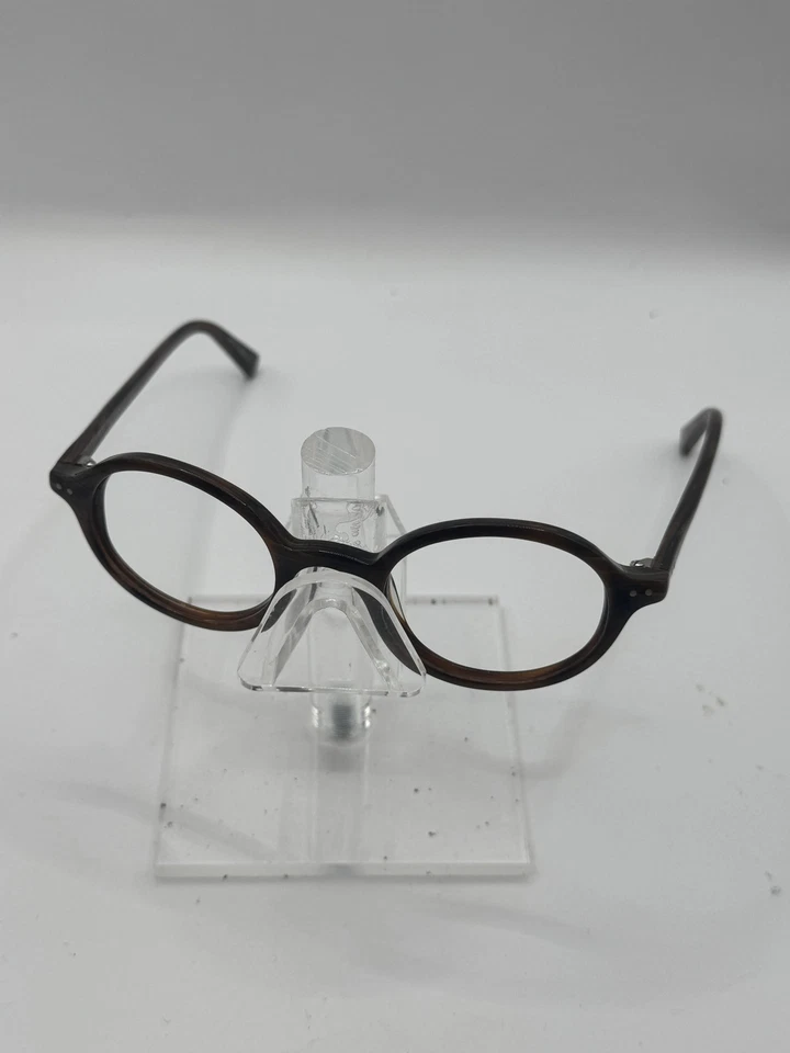 Gafas John Varvatos V322 en color Brownhorn Foto 2 de 4