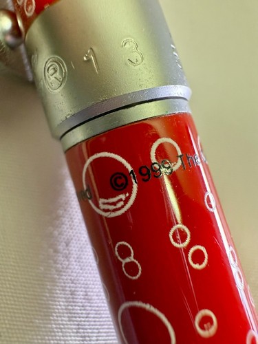 1998 Coke Coca-Cola Kugelschreiber Cola Flasche Clip rote Blasen neu im Etui - Bild 6 von 12