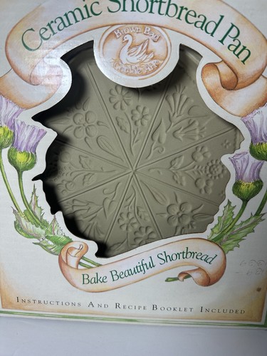 Vintage Brown Bag Cookie Art Butter Shortbread Round Mold Pan, 1988 No Cookbook - Picture 2 of 12