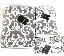 TAHARI WHITE,GREY,GRAY SWIRL PATTERN COTTON BATH OR 2 HAND TOWEL OR 2 FINGERTIP