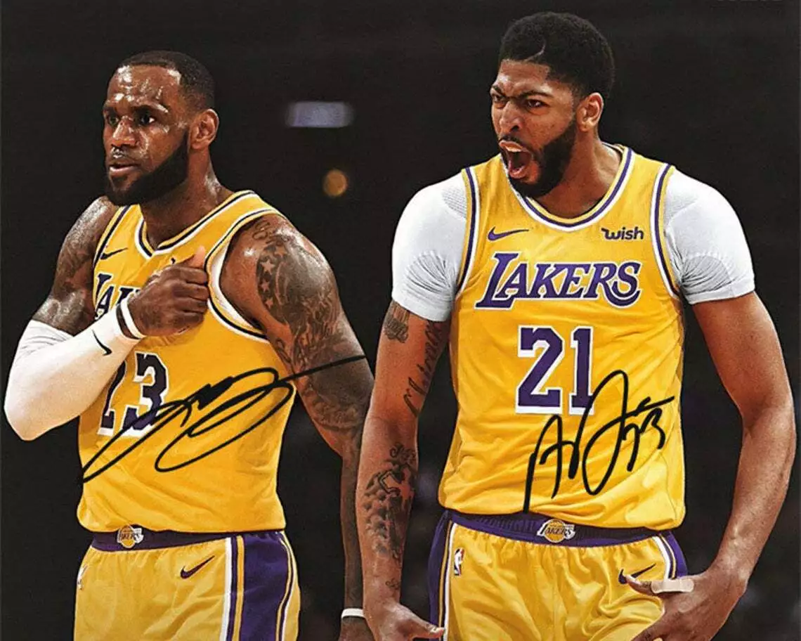 Anthony davis on store lebron james