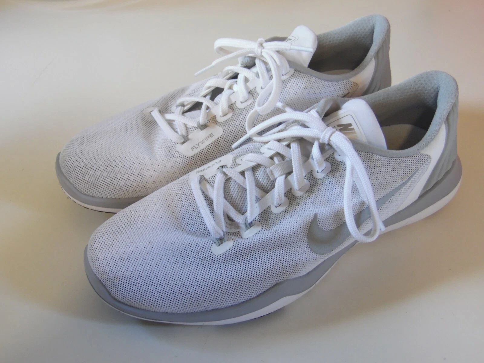 Chaussures de course femme Nike blanc et gris Flex Supreme Training 5 852467 100 taille 11