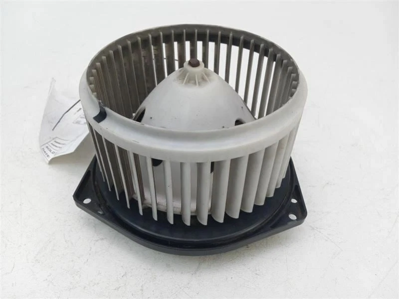 MOTOR DE SOPLADOR NISSAN GT-R 2009 - 2019 Foto 3 de 4