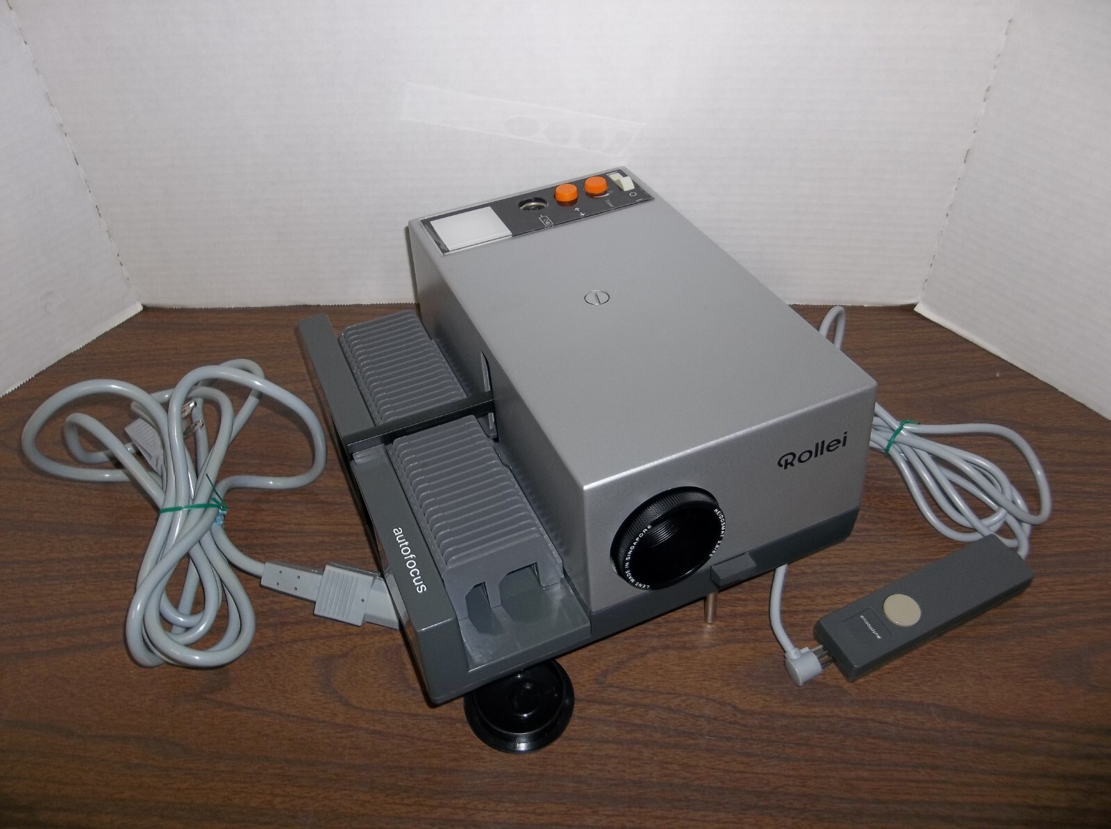 Rollei P350AF Autofocus Slide Projector with Remote and Slide Tray. Works Great. eBay