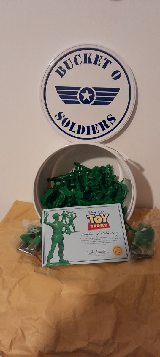 Toy Story Bucket O Soldiers with 2 Parachutes Full Set Green