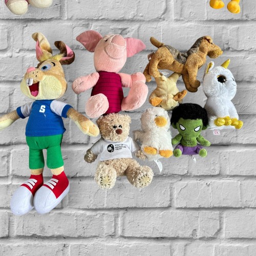 18 Bundle of Story Tales Book Personaggi Morbidi Disney Peluche Maiale Orso Suricato - Foto 7 di 13