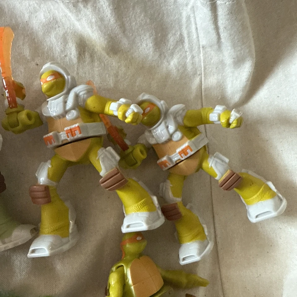 Lote de 8 Juguetes Tortugas Ninja Adolescentes Mutantes Toppers para Pasteles Foto 4 de 4