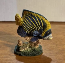 Tropical Fish Statue  Resin  Made In Hong Kong 2.5” x 2.5”