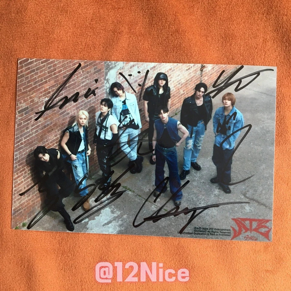 Stray Kids SKZ Group Photo ATE Autographed Signed KPOP Collection 4*6 2024 #Nice - Image 3 of 4