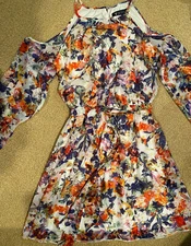 Multi-Floral "Sunkist" Dress by GUESS Cold Shoulder Cut-out Size 0 - Mini w/Sash