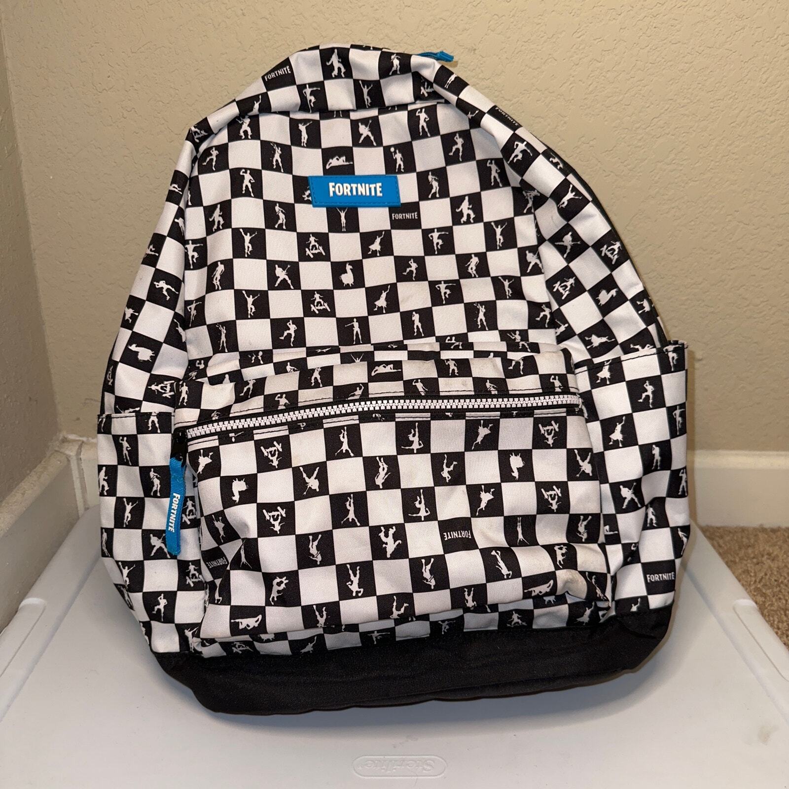 Fortnite Black and White Multiplier Backpack Falak Tayyeb Platinum
