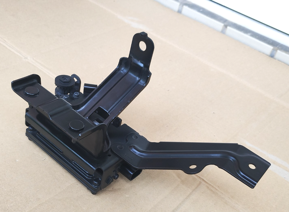 ホンダフィットGK、GP系ミリ波レーダーセンサー36800-T5A-J05 ホンダフィットGK、GP系ミリ波レーダーセンサー36800-T5A-J05