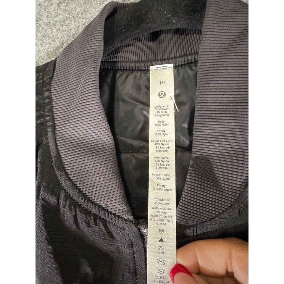 Lululemon Non-Stop Bomber Athletic Vest Women 10 insulated reversible outdoor - Image 2 of 4