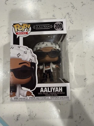 Funko Pop! Rocks: Aaliyah #209 Vinyl Figure +PROTECTOR C2