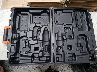 AEG Werkzeugkoffer für Bohrer und Akkus BSB18C3BL (nur Koffer)