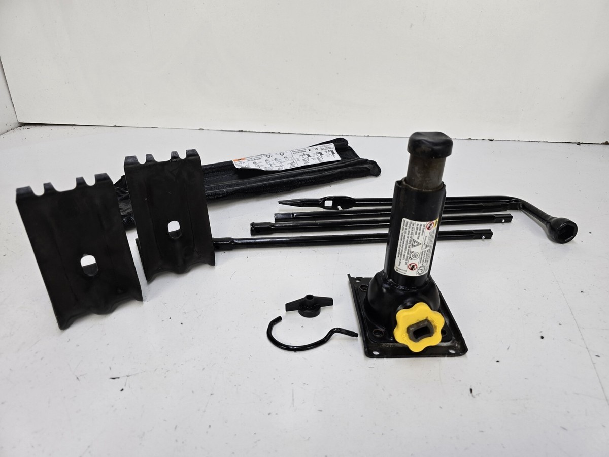 1990-2014 Chevrolet Silverado 1500,2500,3500 Emergency Jack Tool