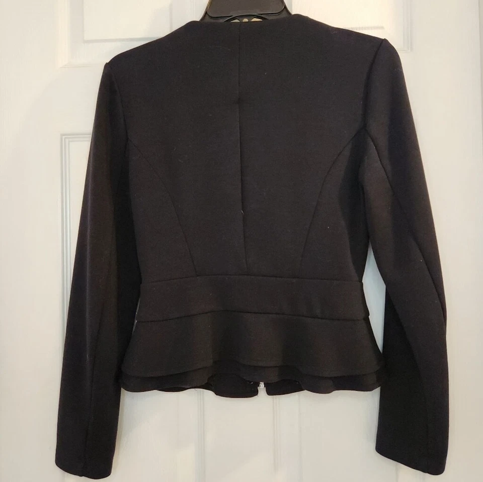 Chaqueta Mossimo Negra Peplum Talla: XS Favorecedora Cremallera Frontal Foto 4 de 4