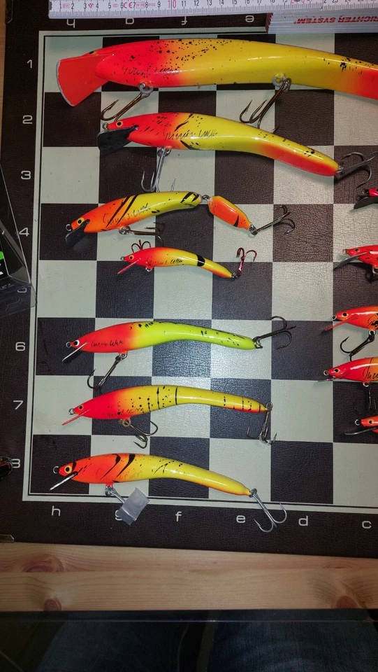 Turus Ukko Tipsy 30cm Wobbler Crankbait Kunstköder Alte Version Sammlung 11 STÜ - Bild 2 von 4