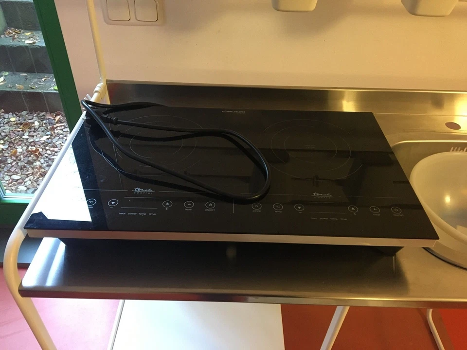 Kofferküche + induktions Herdplatte und Kühlschrank - Bild 3 von 4