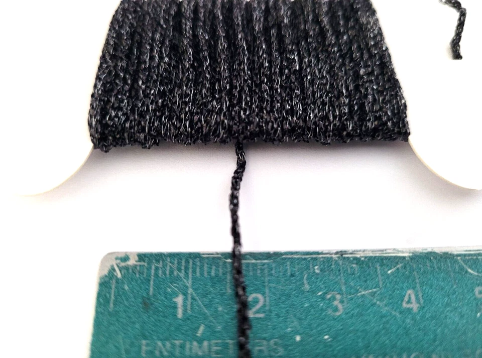 METALIC ROUND DIAMOND BRAID - BLACK - 1mm - Fly Tying Materials - 15ft (5 yds) - Image 3 of 3