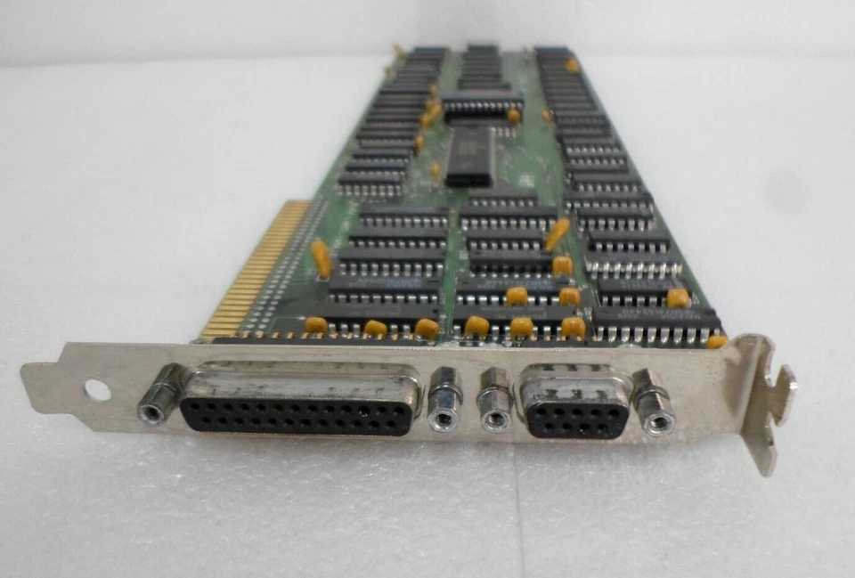 TARJETA DE VIDEO IBM 1501483 B&W PARALELO 8 BITS ISA Foto 2 de 4