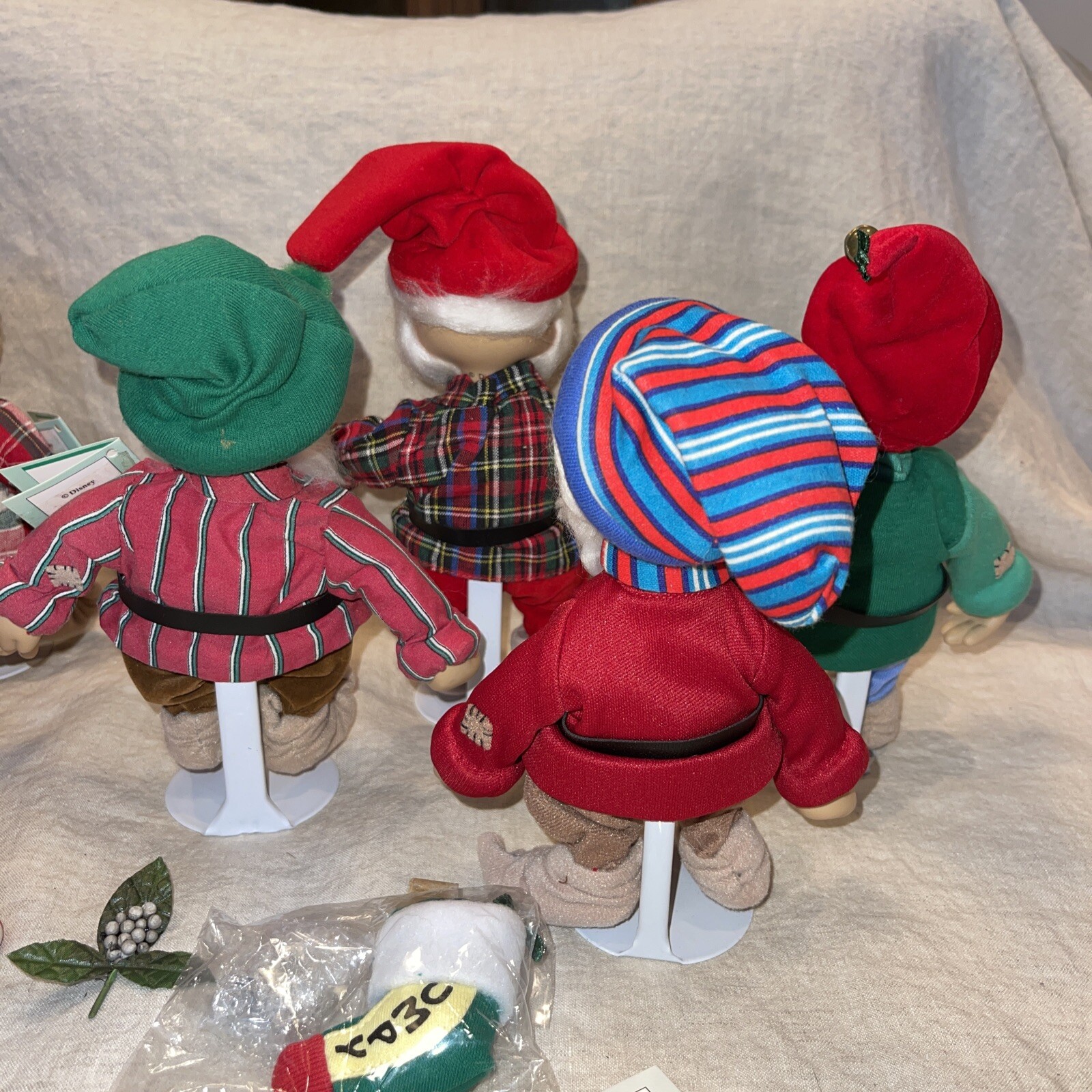 WALT DISNEY SNOW WHITE & THE SEVEN DWARFS ASHTONDRAKE CHRISTMAS DOLL