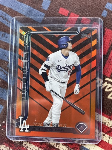 2025 Topps Update Holiday Foil Shohei OhtanI🔥LA Dodgers SP #US84