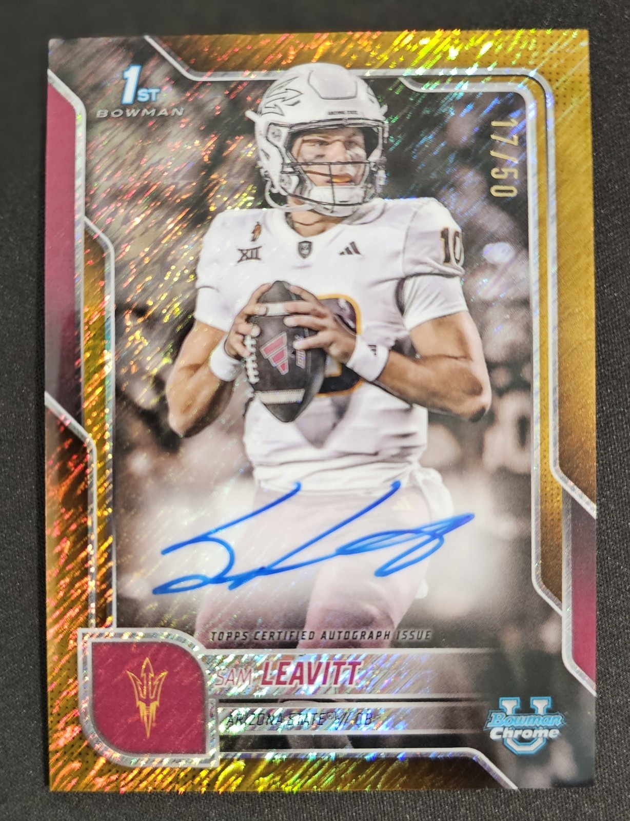 2025 Bowman Chrome U Sam Leavitt Auto 1st Gold Shimmer Refractor #17/50