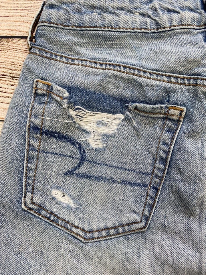 Mini falda vaquera American Eagle talla 2 Hi Rise Festival ganchillo envejecido Foto 3 de 4