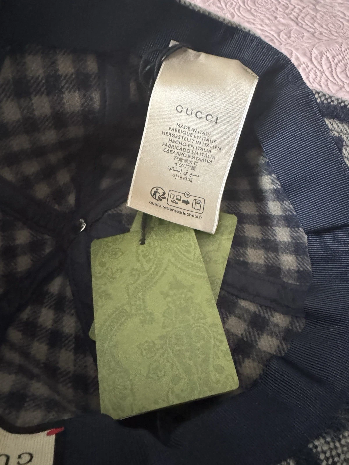 Cappellino Gucci Big GG in lana taglia media..prezzo consigliato £ 480..scatola ed etichetta tutto incluso