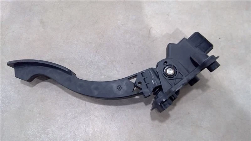 Pedal acelerador Mitsubishi Outlander 2021 1600-A102 Foto 4 de 4
