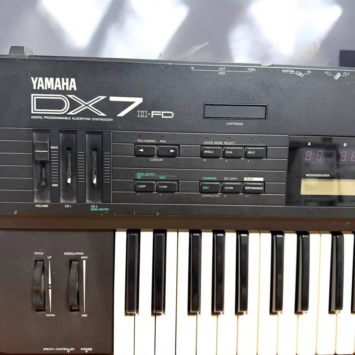 YAMAHA DX7II FD Synthesizer 61-Key FM Keyboard Tested Working