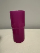 Tupperware Tumbler 18 Ounces Fuschia