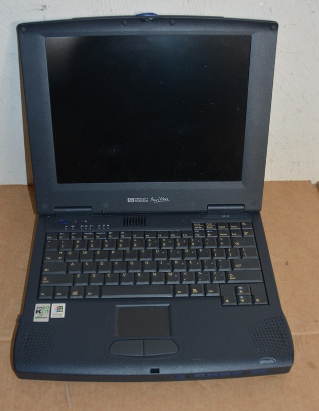 HP N3210 Windows 98 Laptop AS-IS AMD 433 Mhz 248 MB 30 GB Vintage