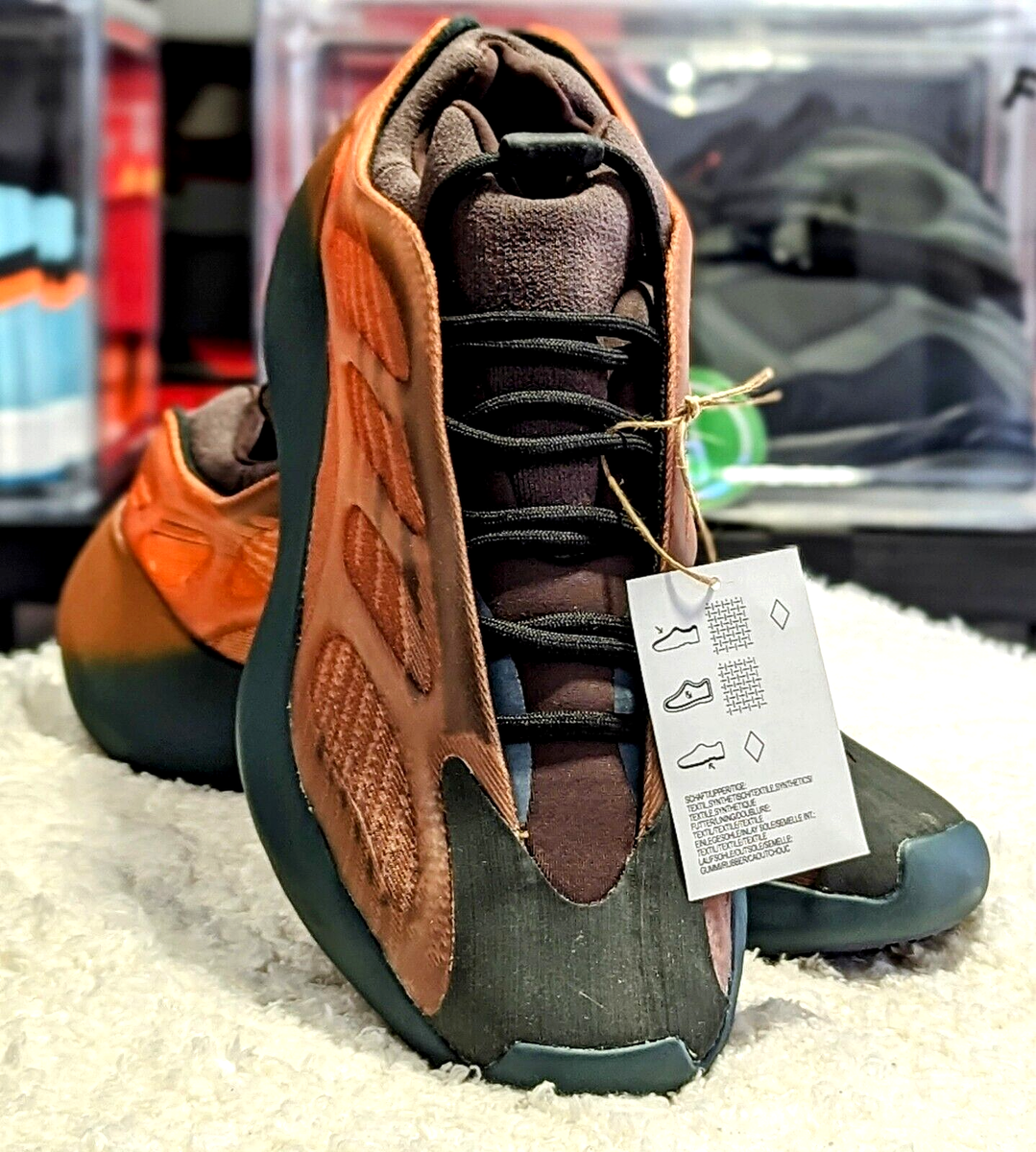 Adidas Yeezy 700 V3 Shoes Mens Size 10 Copper Fade Low Top Sneaker GY4109 Adidas Yeezy 700 V3  main image 2