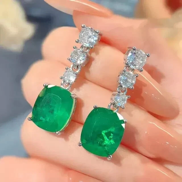 Pendientes colgantes colgantes esmeralda verde natural corte cojín 4 quilates chapados en oro blanco 14 quilates Foto 4 de 4