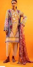 Sana Safinaz Printed Lawn 3 Pc Stiched Suit