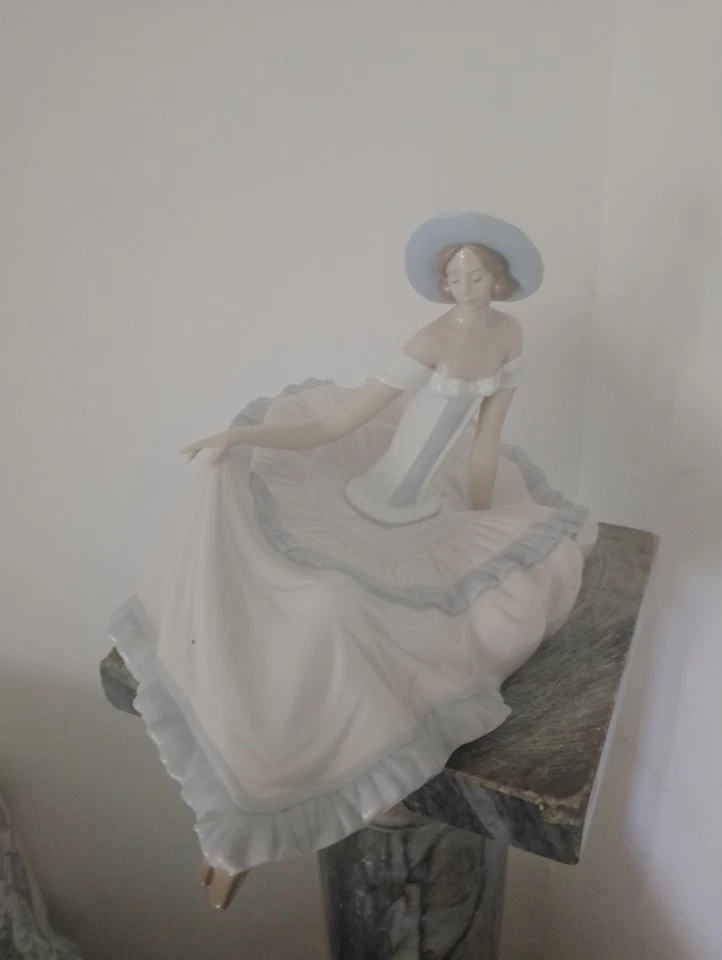 Scultura Statuetta Statua soprammobile Ballerina Porcellana NAO LLADRO  - Immagine 4 di 4